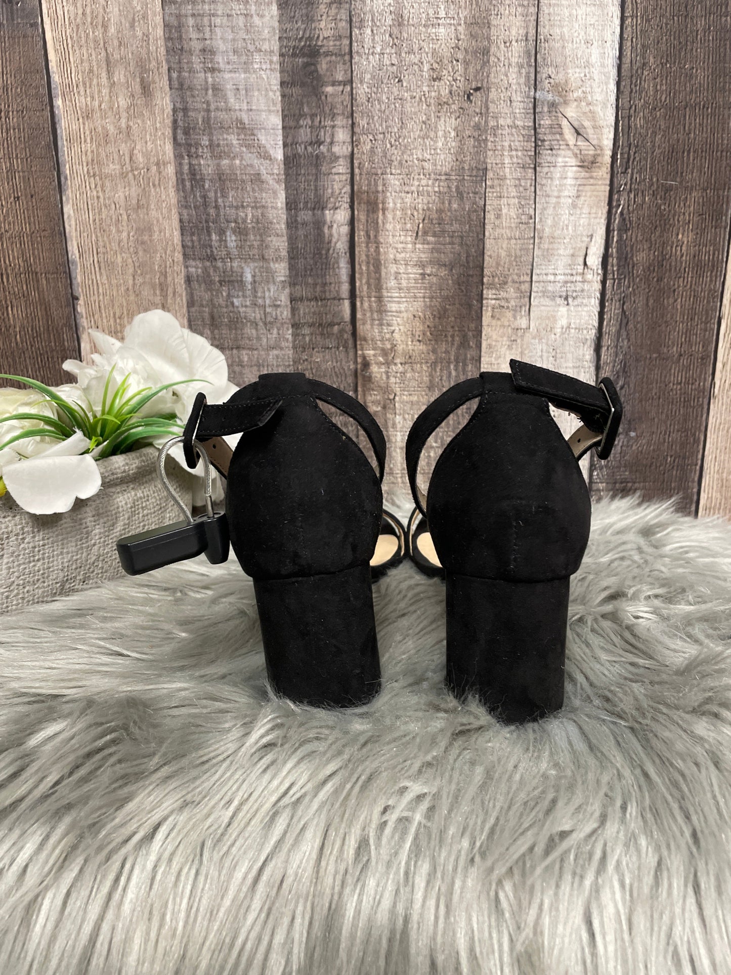 Sandals Heels Block By Laundry In Black, Size: 8