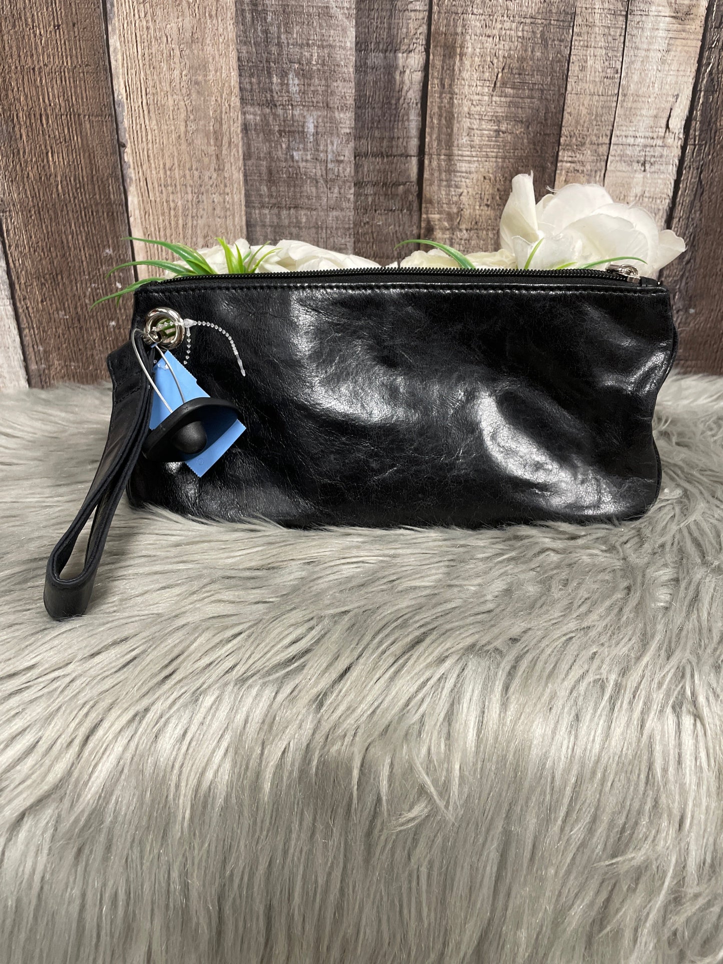 Wristlet Leather By Hobo Intl, Size: Medium