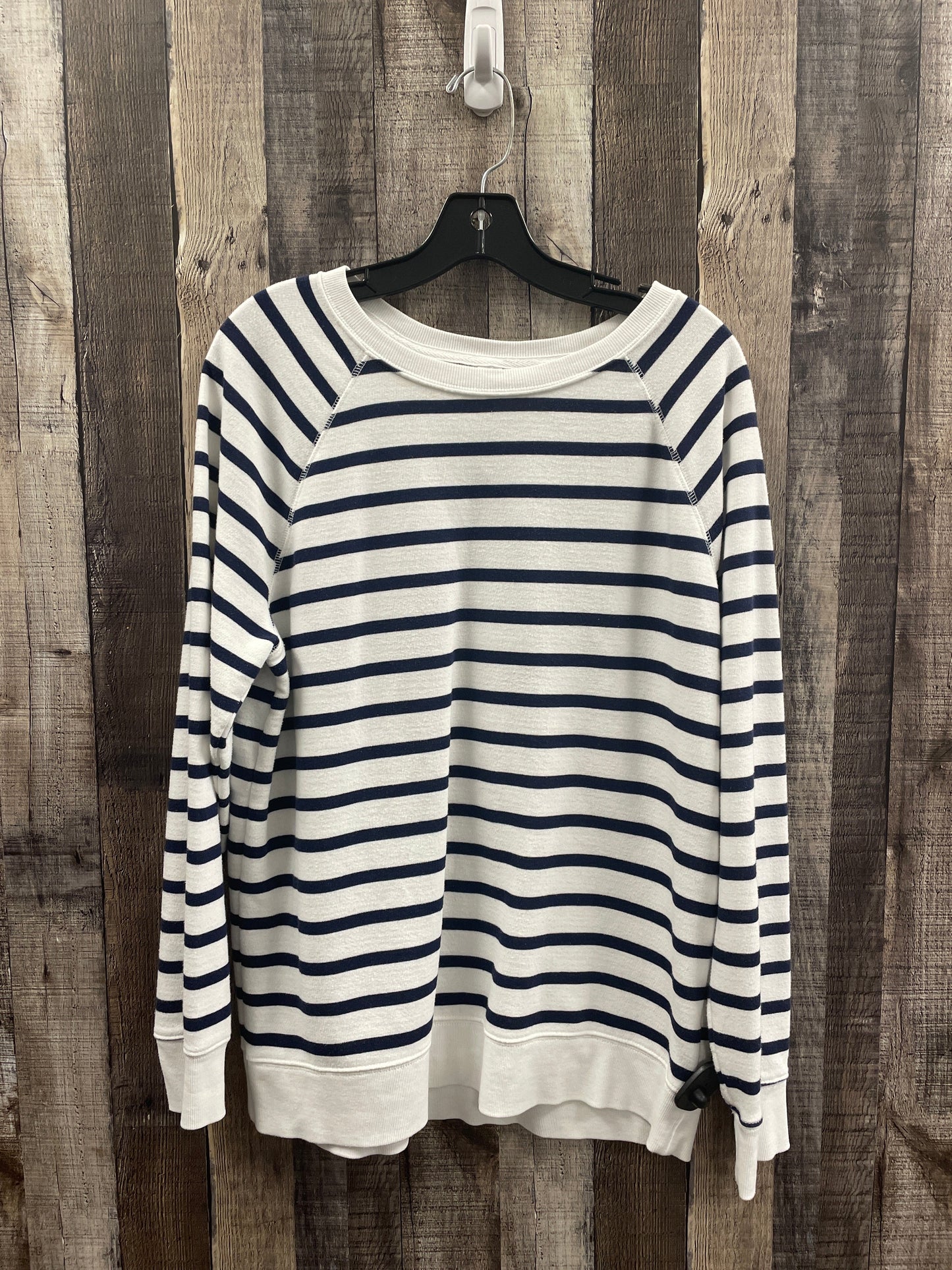 Sweatshirt Crewneck By Old Navy In Striped Pattern, Size: L