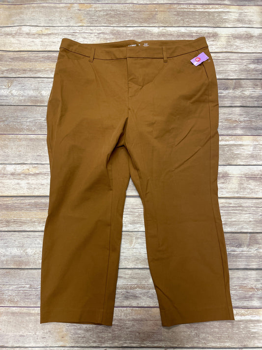 Pants Cropped By Old Navy In Brown, Size: 22