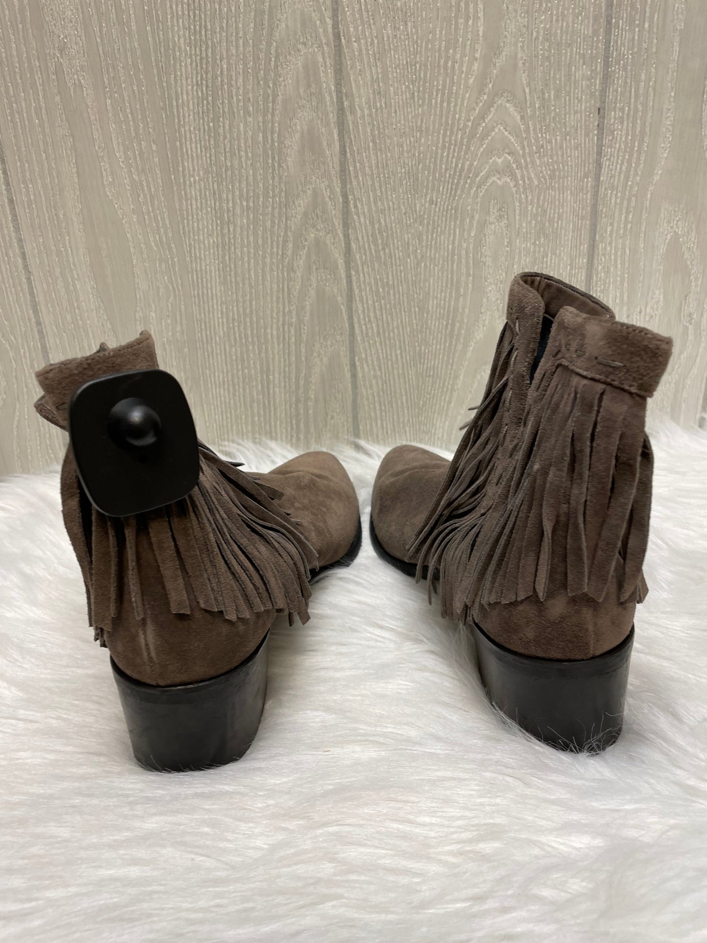 Taupe Boots Ankle Heels Bellamie, Size 11