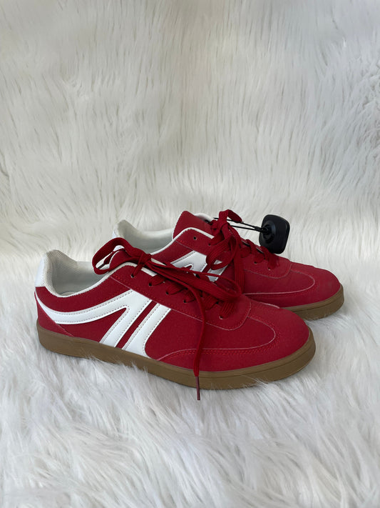 Shoes Sneakers By Clothes Mentor In Red & White, Size: 10