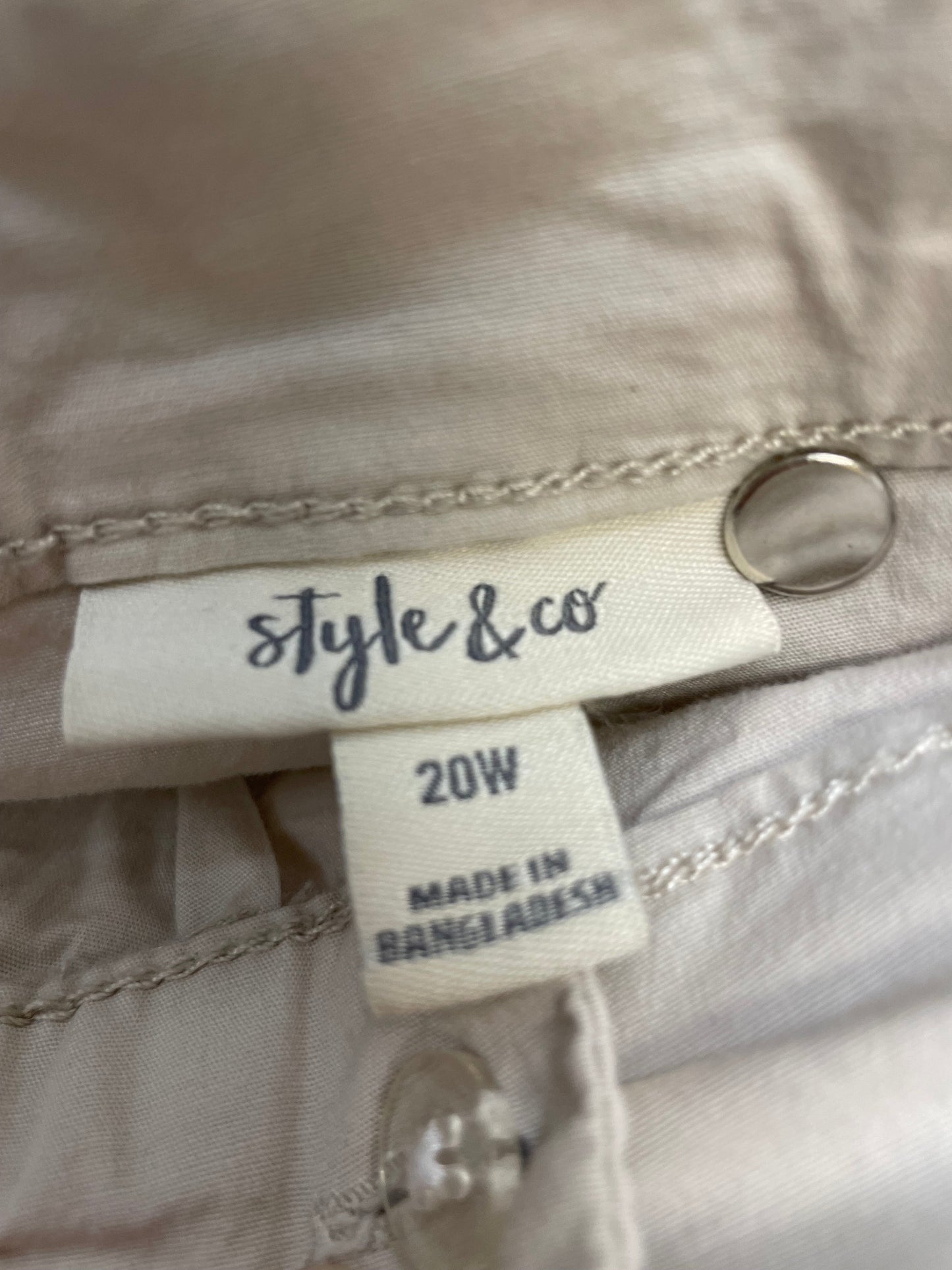 Tan Shorts Style And Company, Size 20