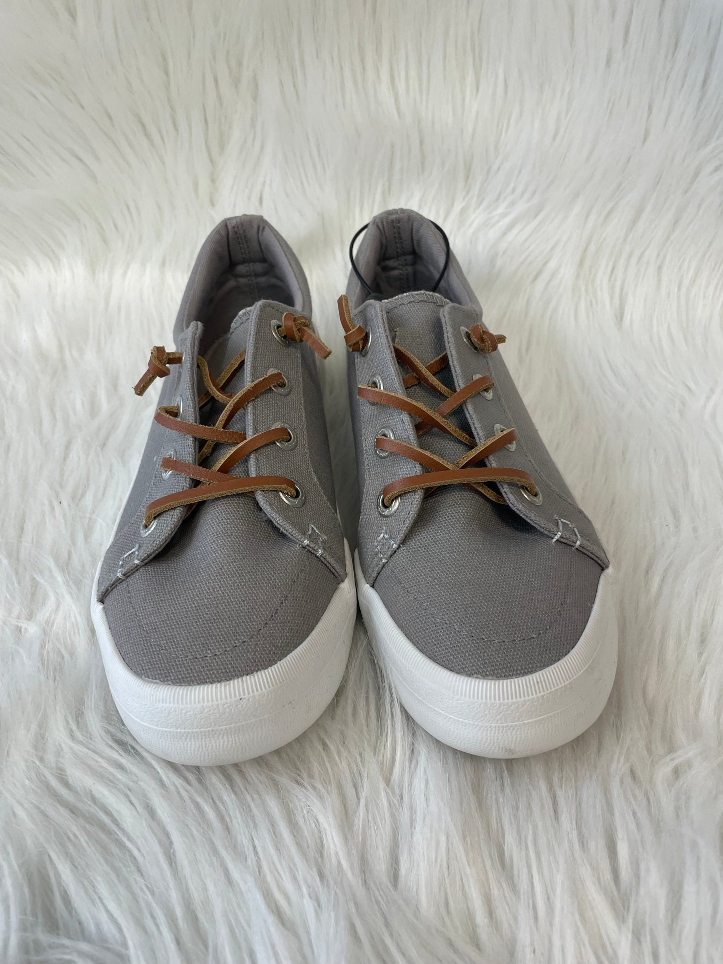 Shoes Sneakers By Tommy Bahama In Grey, Size: 8.5