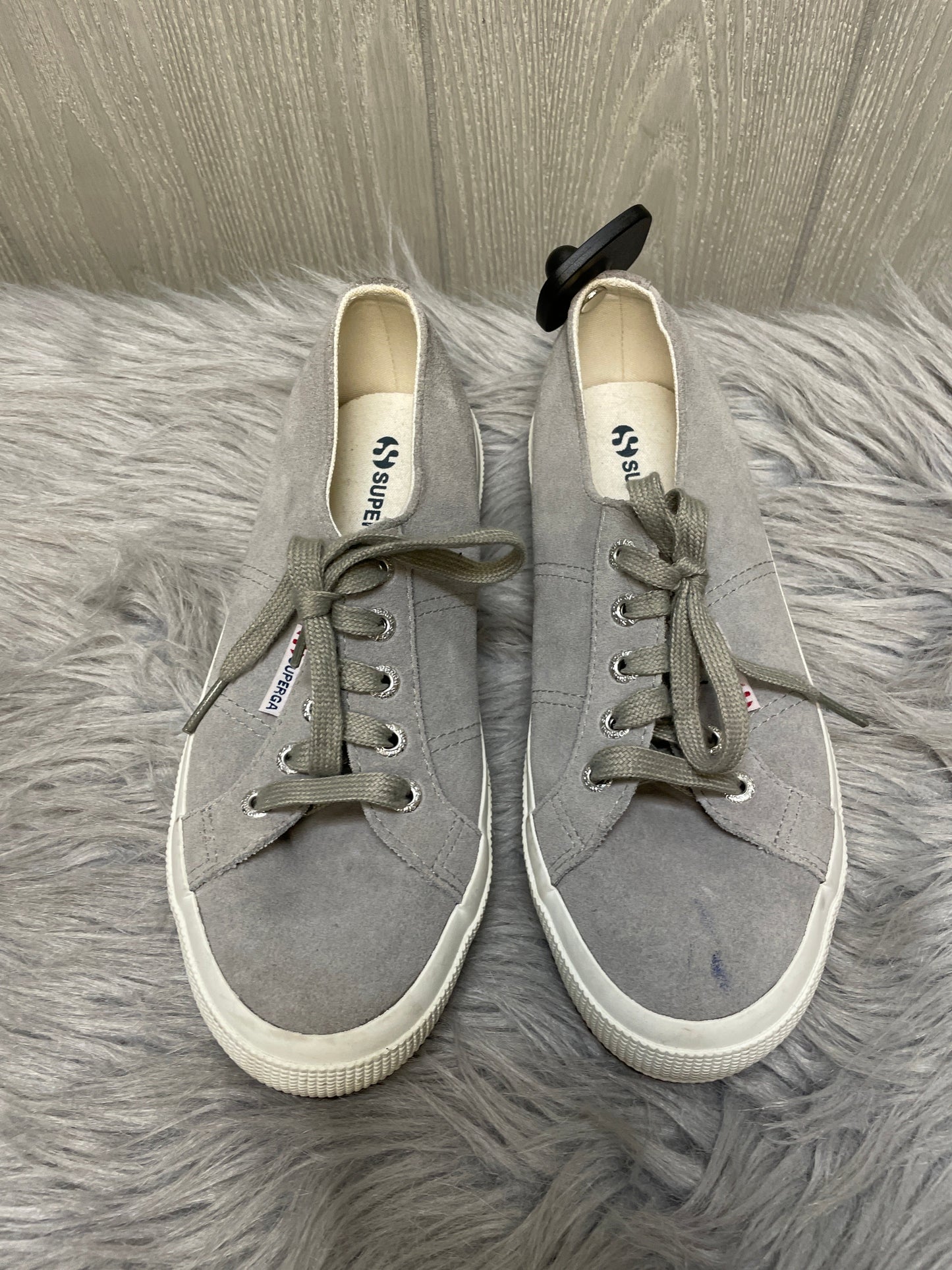 Shoes Sneakers By Superga In Grey & White, Size: 7.5