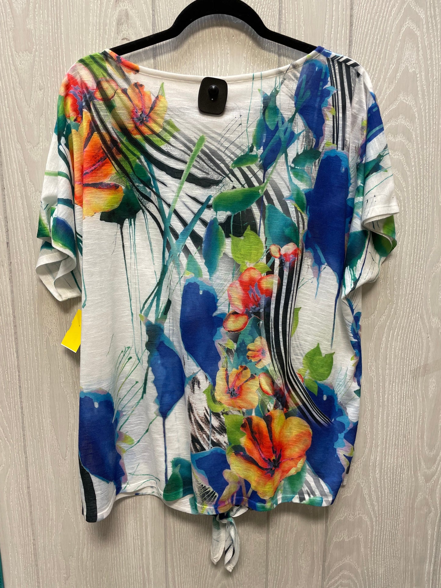 Top Short Sleeve By Chicos In Multi-colored, Size: L