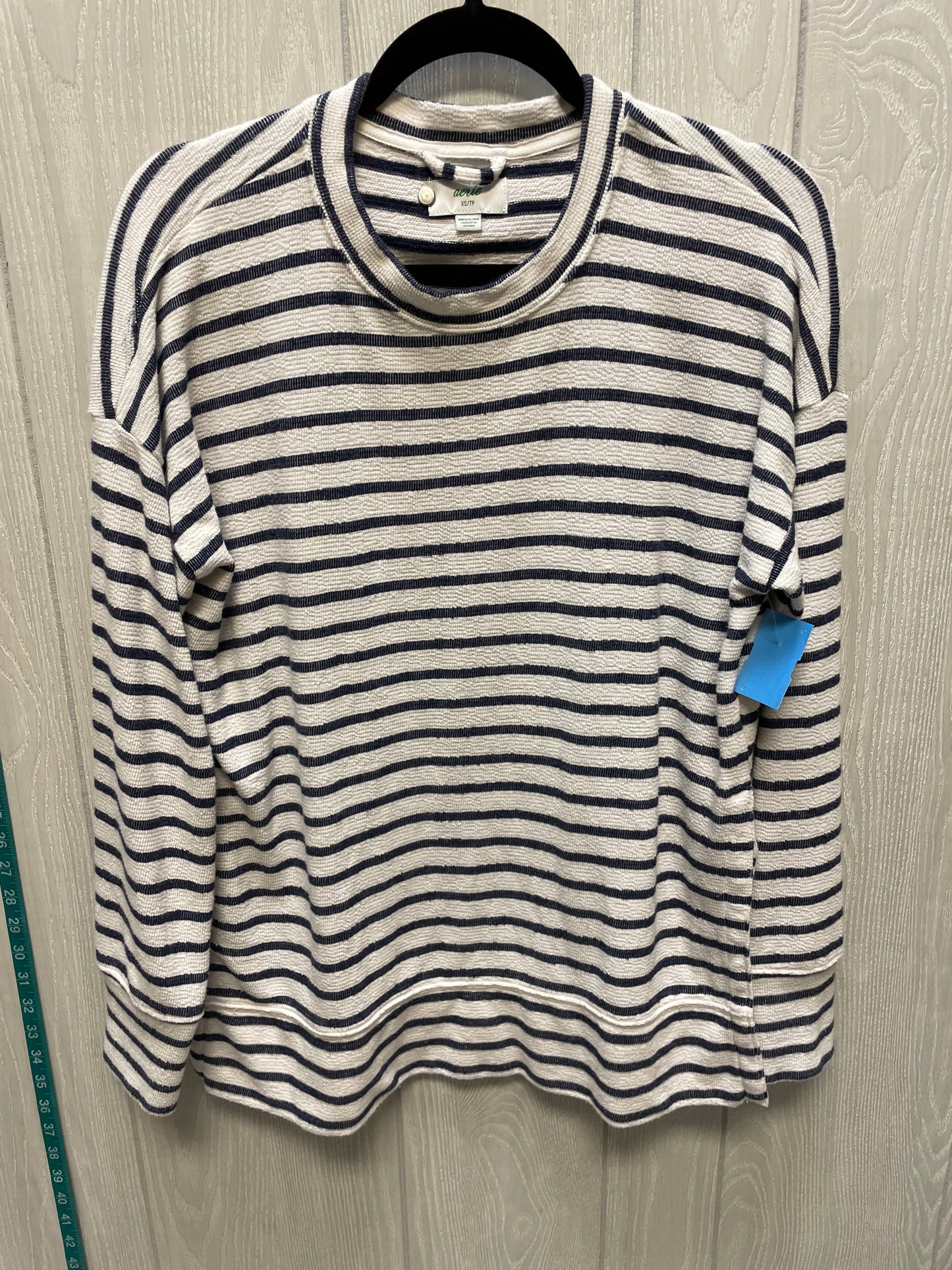 Top Long Sleeve By Aerie In Striped Pattern, Size: Xs