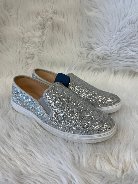 Shoes Sneakers By FEVERSOLE In Silver, Size: 9.5