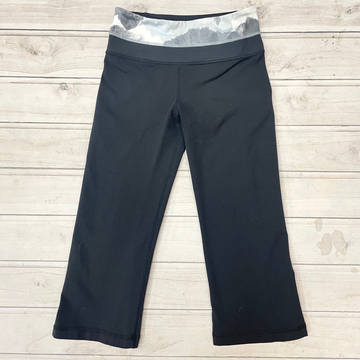 Athletic Capris By Lululemon  Size: XS