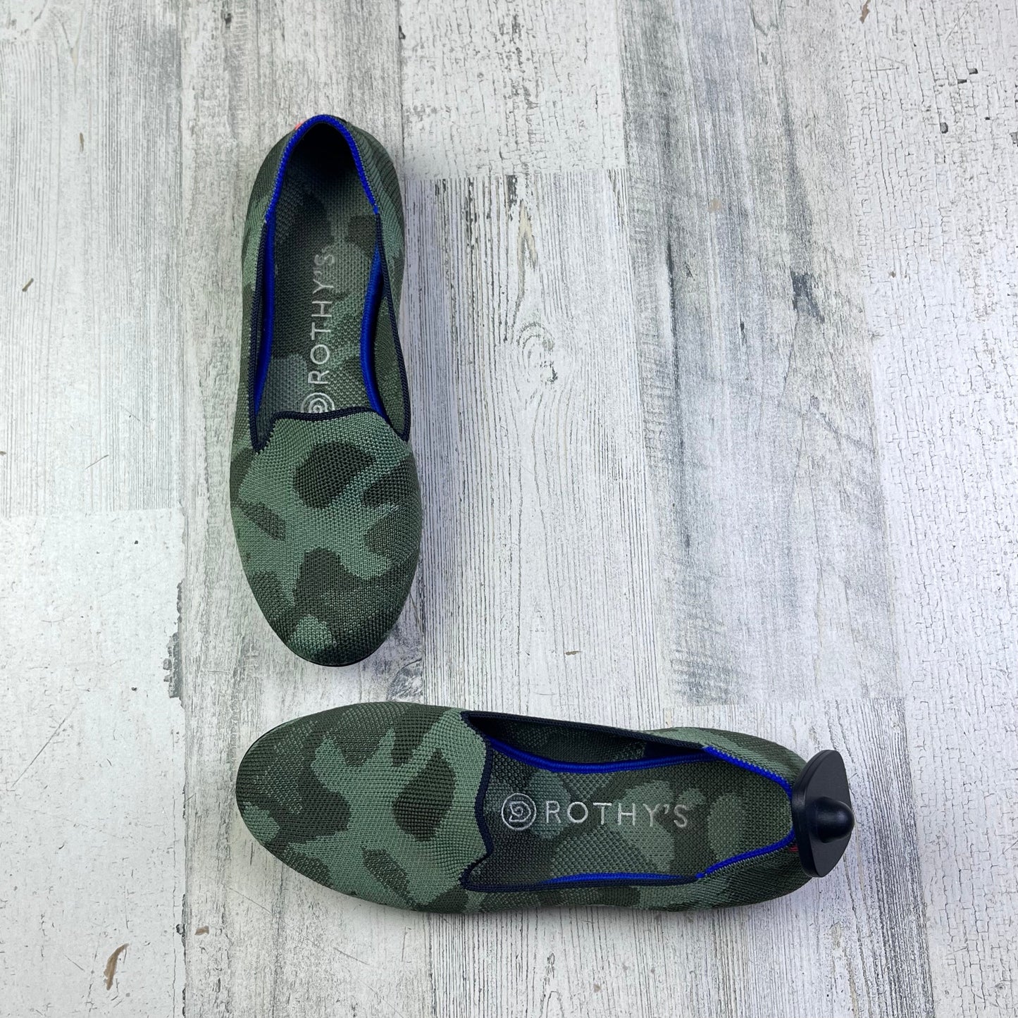 Shoes Flats By Rothys In Camouflage Print, Size: 7