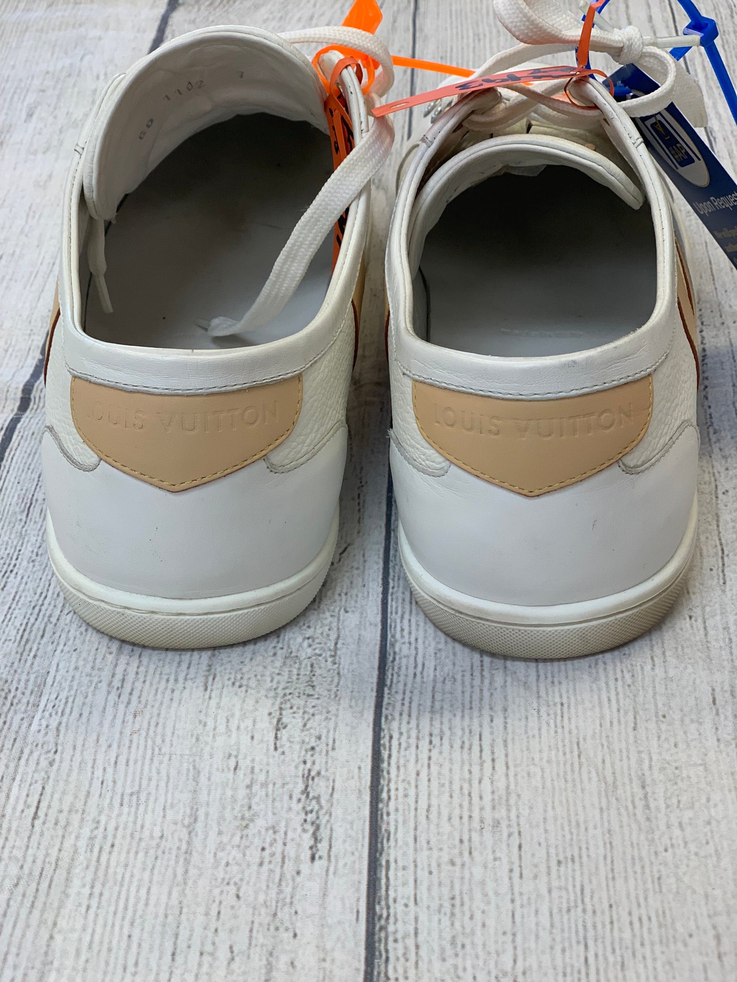 White Shoes Athletic Louis Vuitton, Size 7