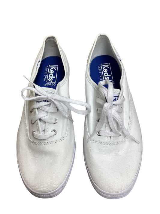 Shoes Sneakers By Keds In White, Size: 7