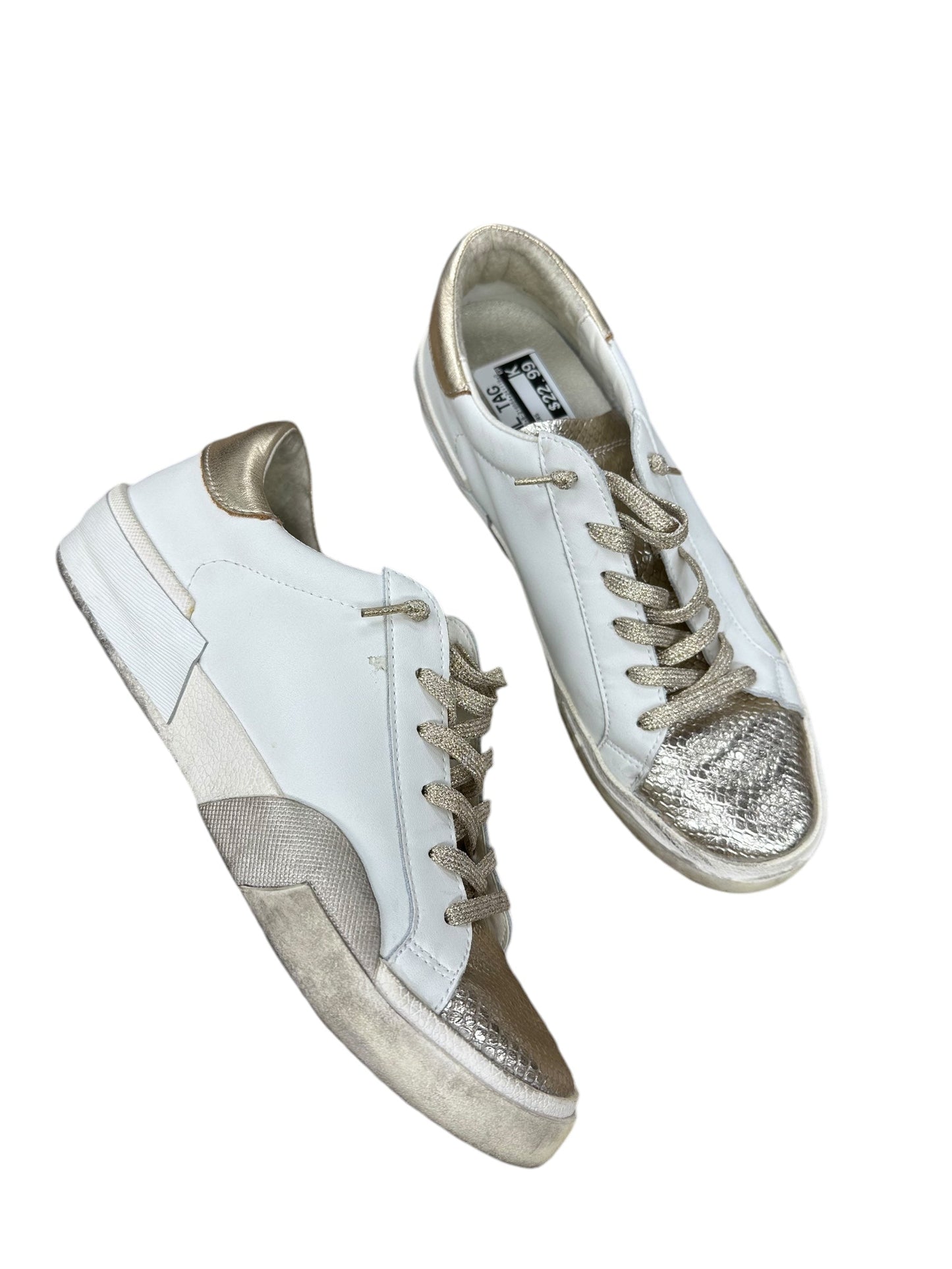 Shoes Sneakers By Dolce Vita In Gold & White, Size: 8.5