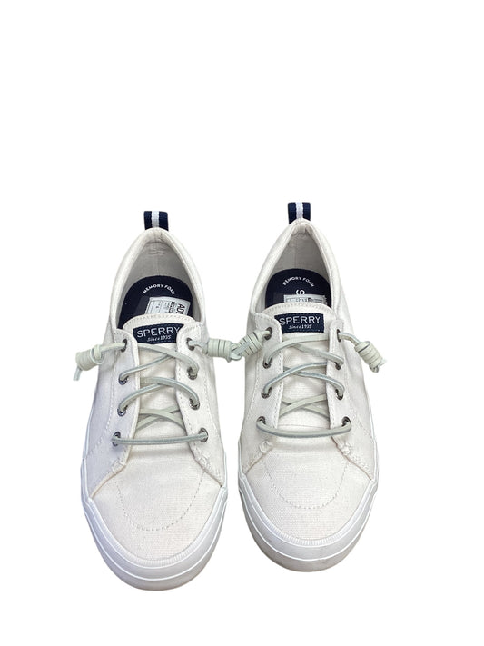 Shoes Sneakers By Sperry In White, Size: 8