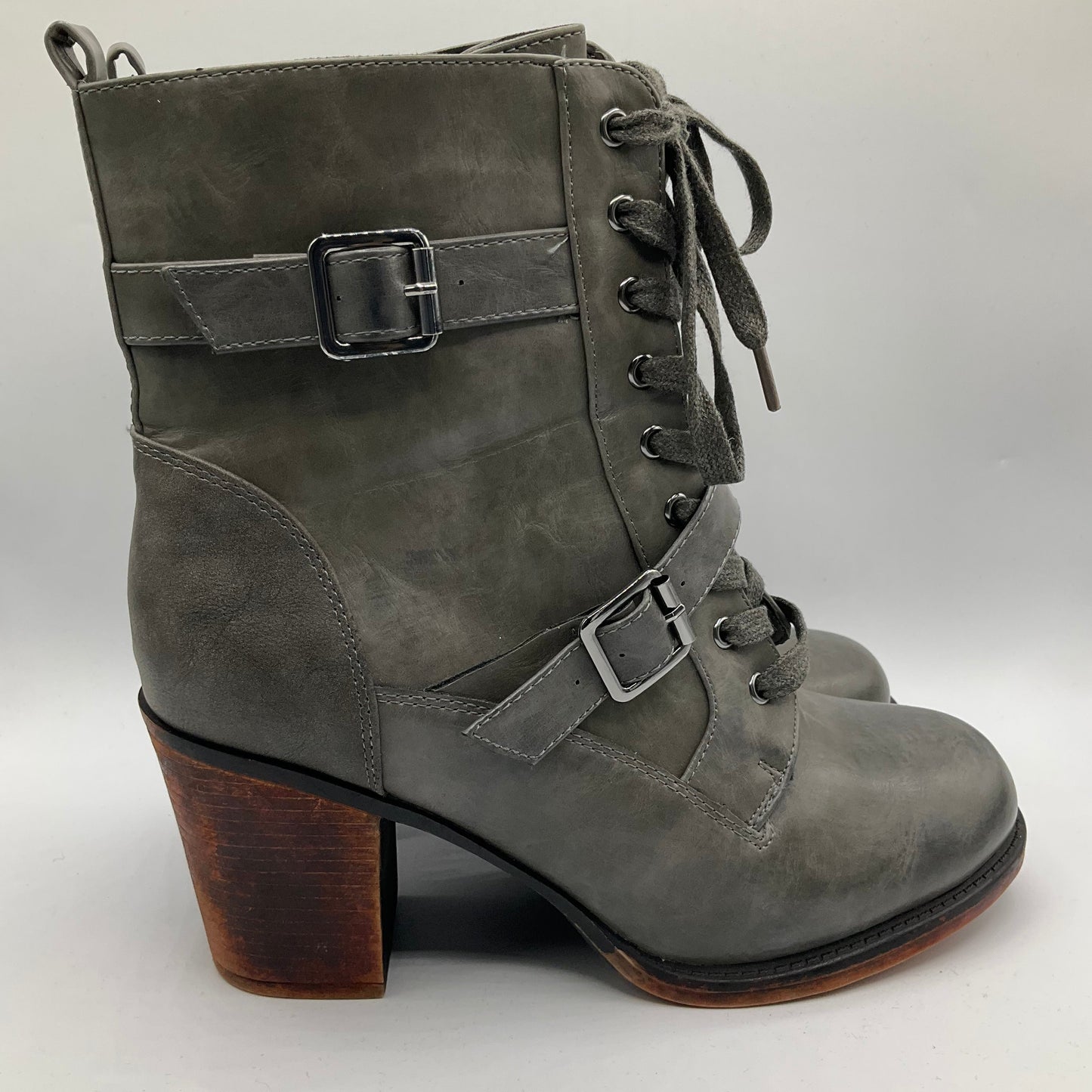 Boots Ankle Heels By Clothes Mentor In Grey, Size: 9.5