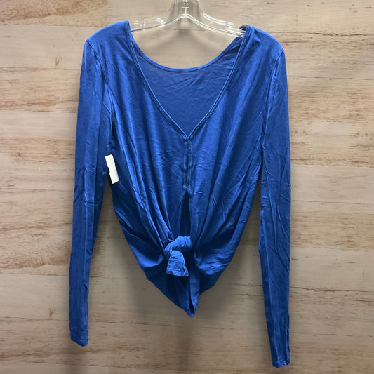 Top Long Sleeve By Lululemon In Blue, Size: 6