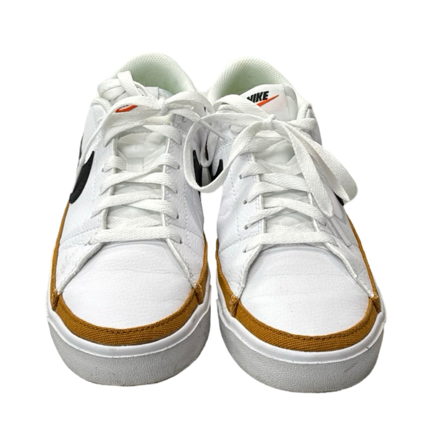 Shoes Sneakers By Nike In White, Size: 9