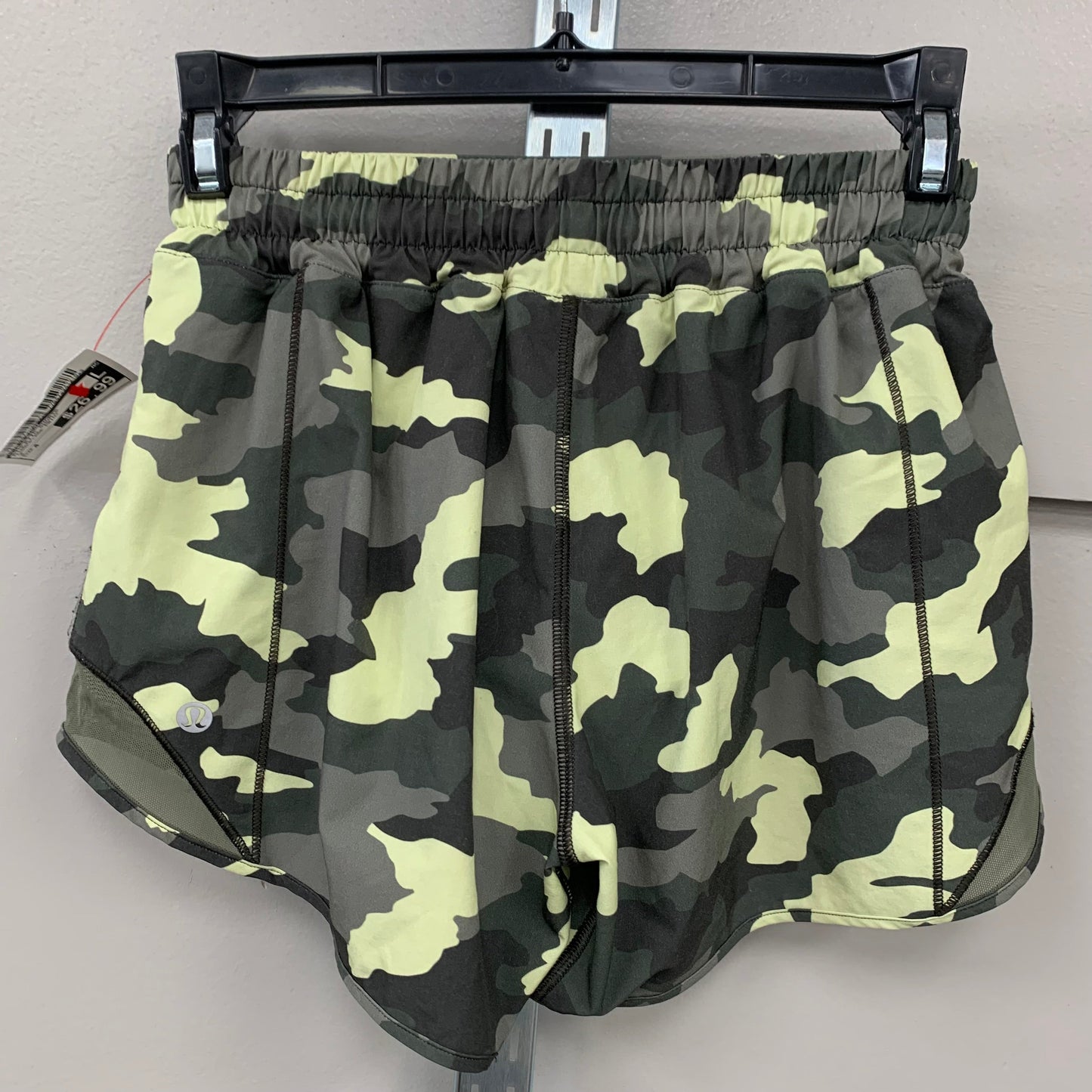 Athletic Shorts By Lululemon In Camouflage Print, Size: 4