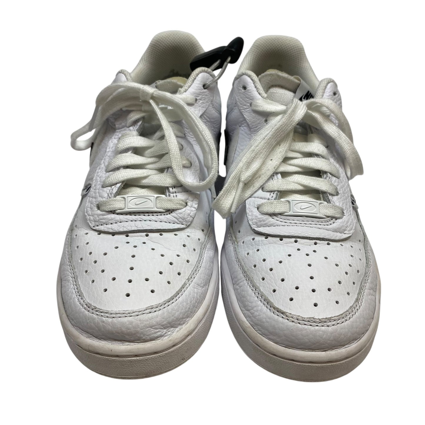 Shoes Sneakers By Nike In White, Size: 10