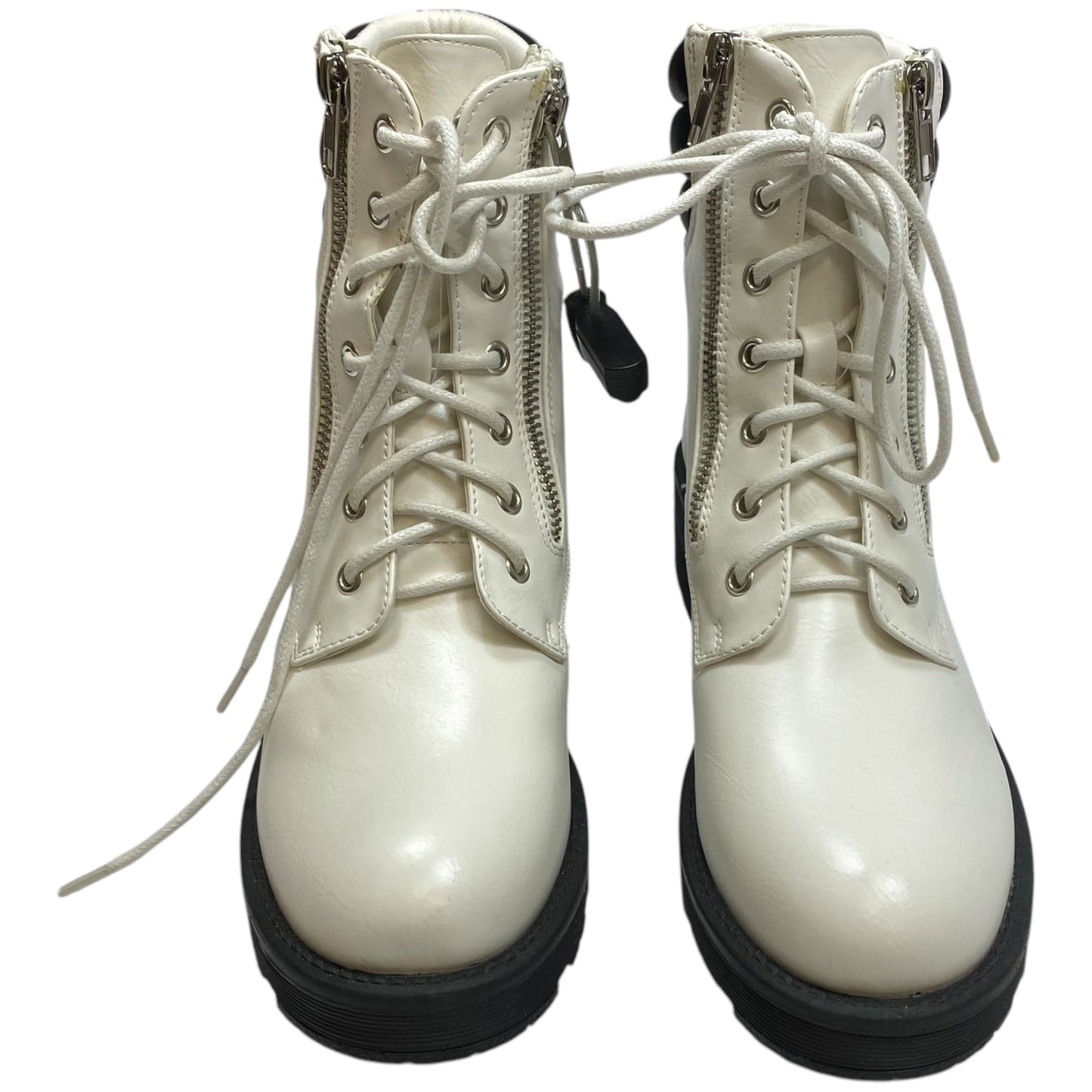 Boots Combat By Mia In White, Size: 7.5