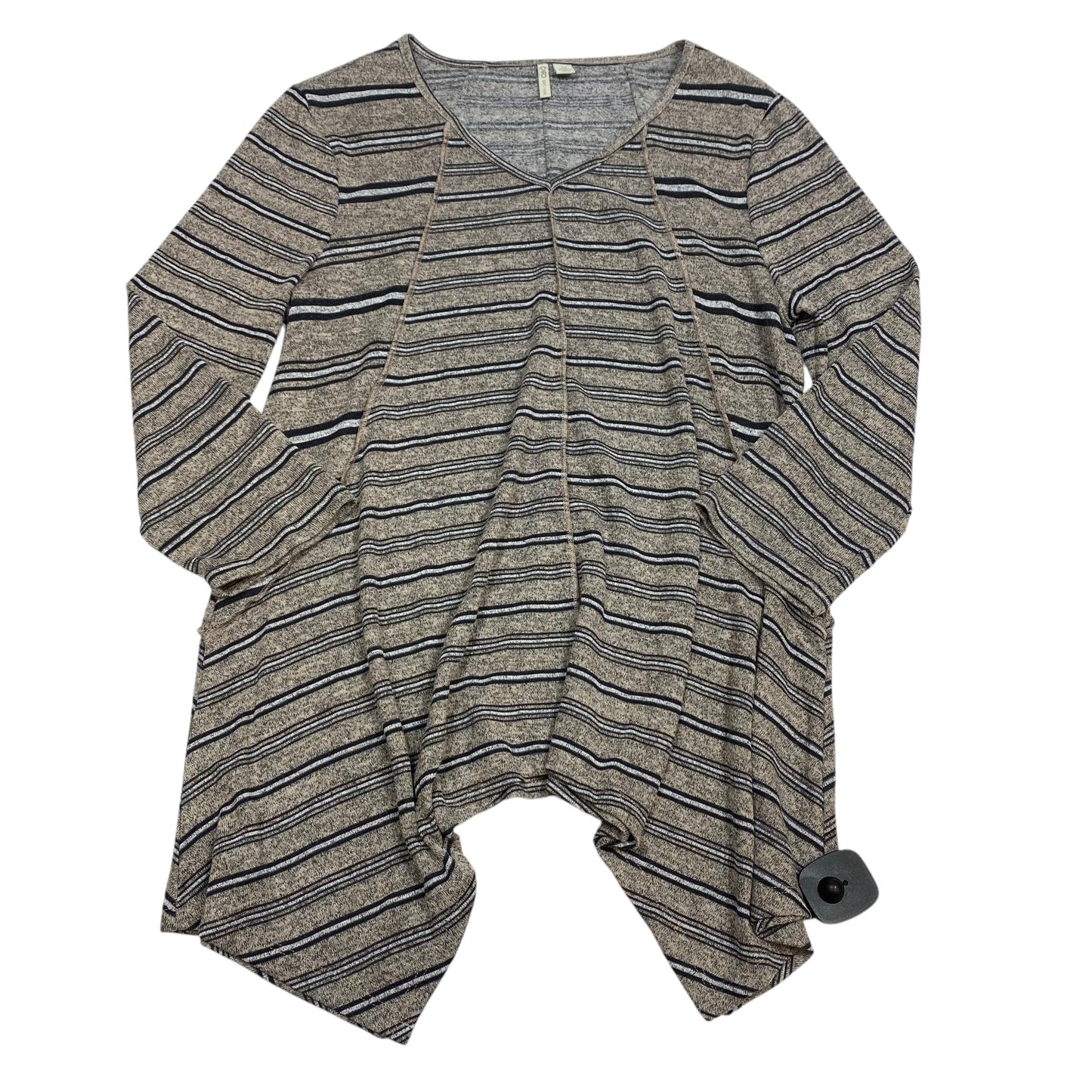 Top Long Sleeve By Cato In Tan, Size: M