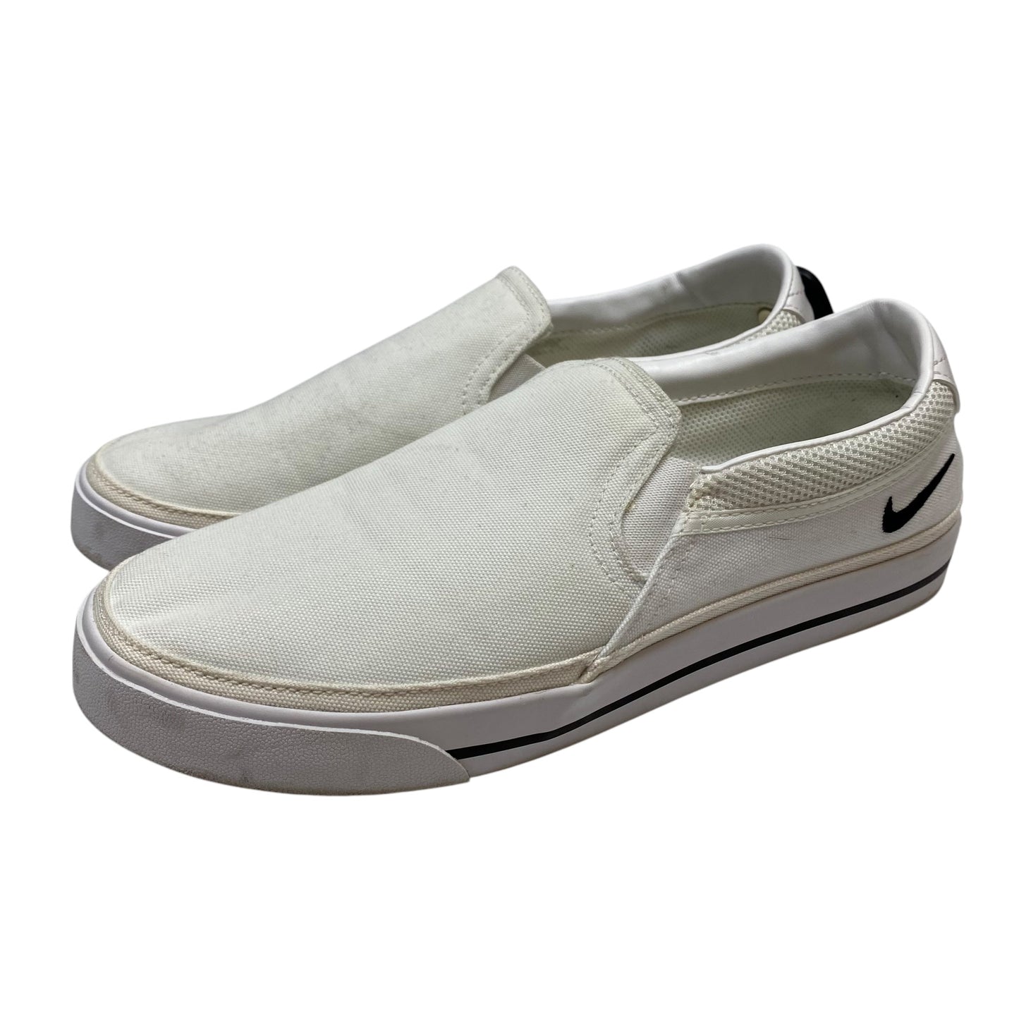 Shoes Flats By Nike In White, Size: 9.5