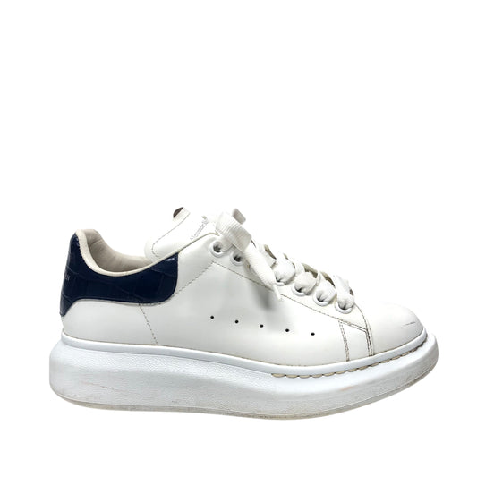 Shoes Luxury Designer By Alexander Mcqueen In White, Size: 8.5