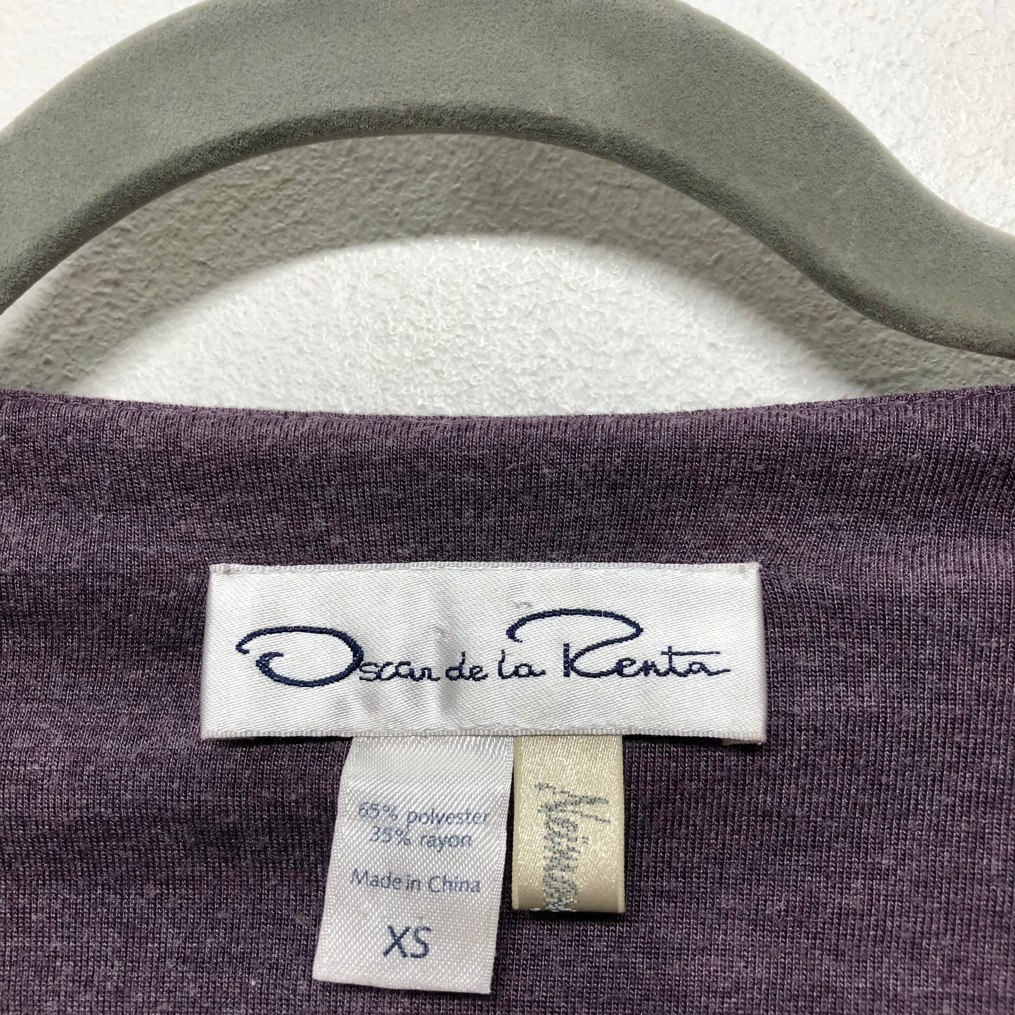 Top Long Sleeve Luxury Designer By Oscar De La Renta In Purple, Size: Xs