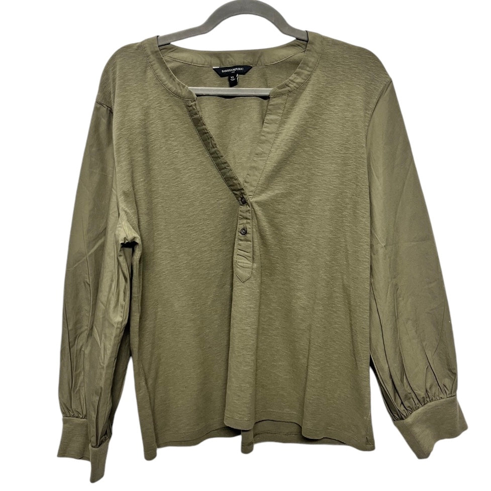 Top Long Sleeve By Banana Republic In Green, Size: Xl