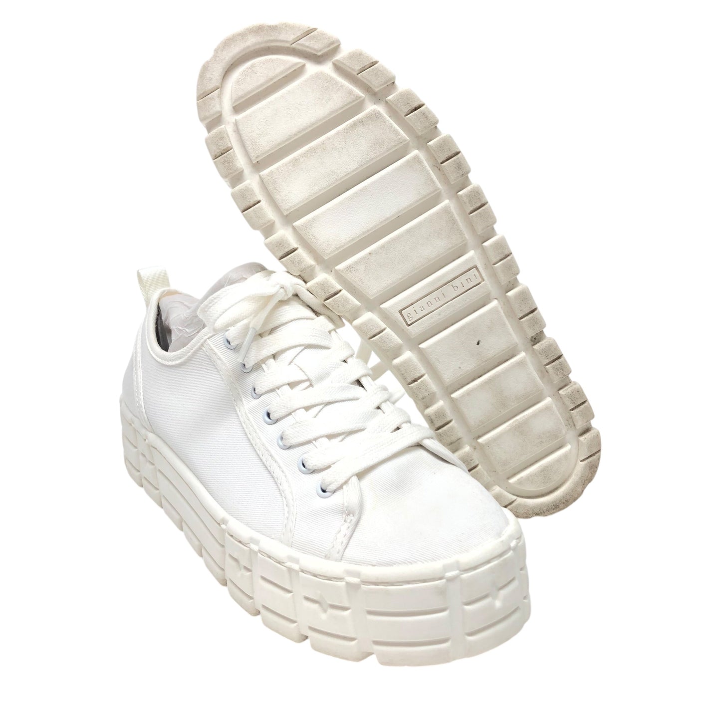 Shoes Sneakers By Gianni Bini In White, Size: 6.5