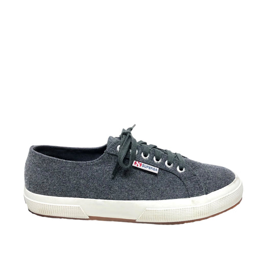 Shoes Sneakers By Superga In Grey, Size: 8.5