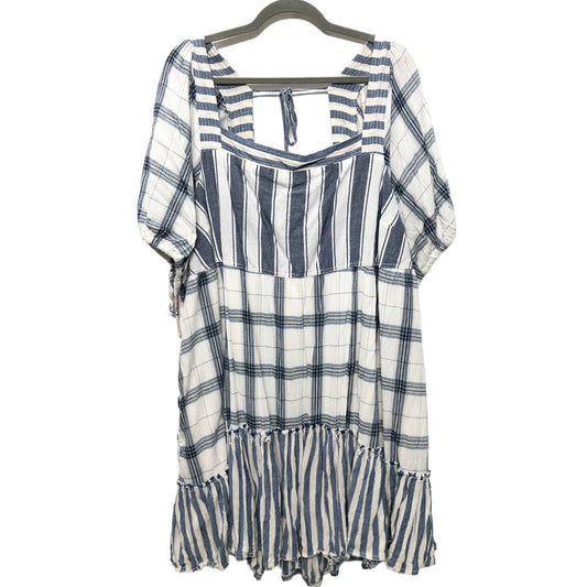 Blue & White Dress Casual Short Pilcro, Size 2x