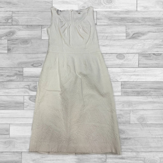 Dress Casual Short By Banana Republic In White, Size: 0