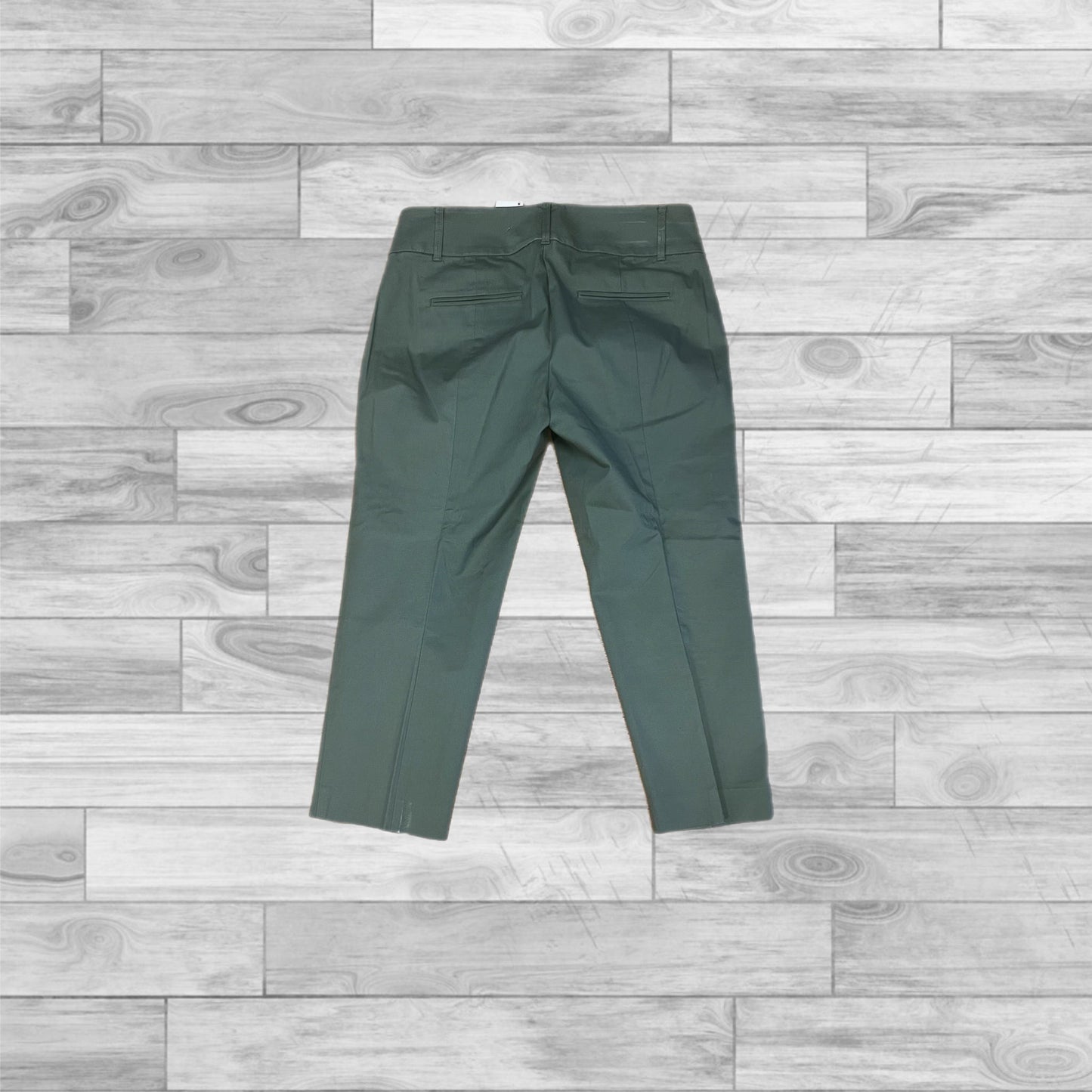 Capris By Ann Taylor In Green, Size: 2p