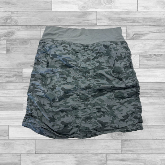 Skirt Mini & Short By Clothes Mentor In Camouflage Print, Size: S