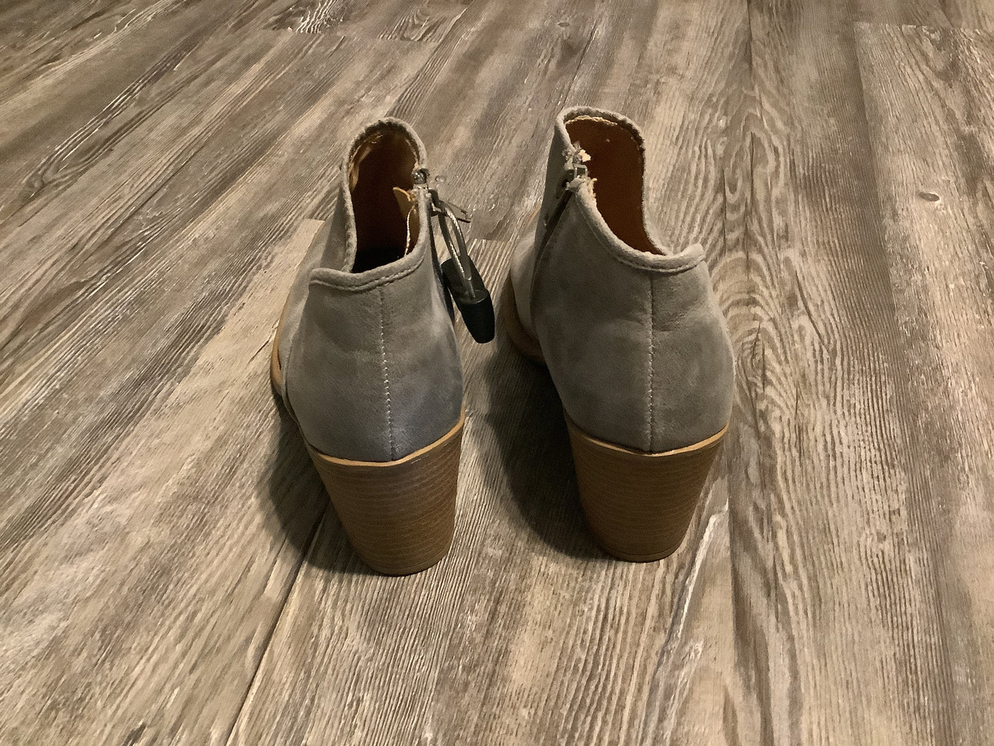 Boots Ankle Heels By Qupid In Grey, Size: 8