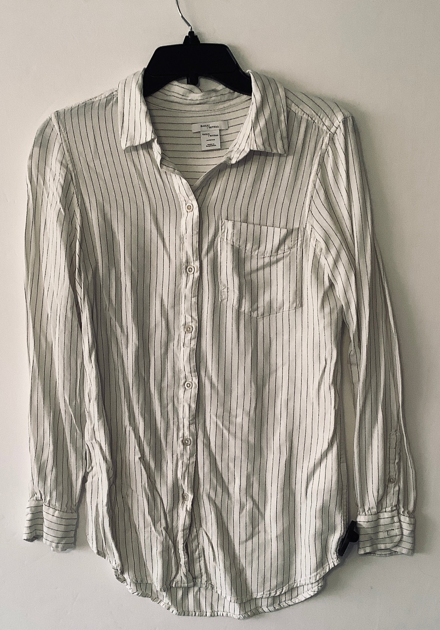 Top Long Sleeve By Daily Ritual In Striped Pattern, Size: Xs