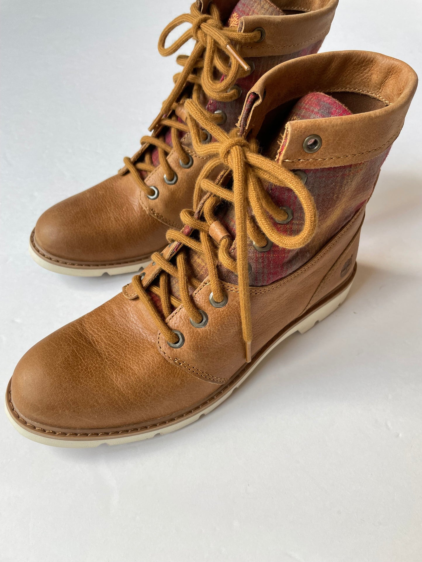 Boots Hiking By Timberland In Brown, Size: 6.5