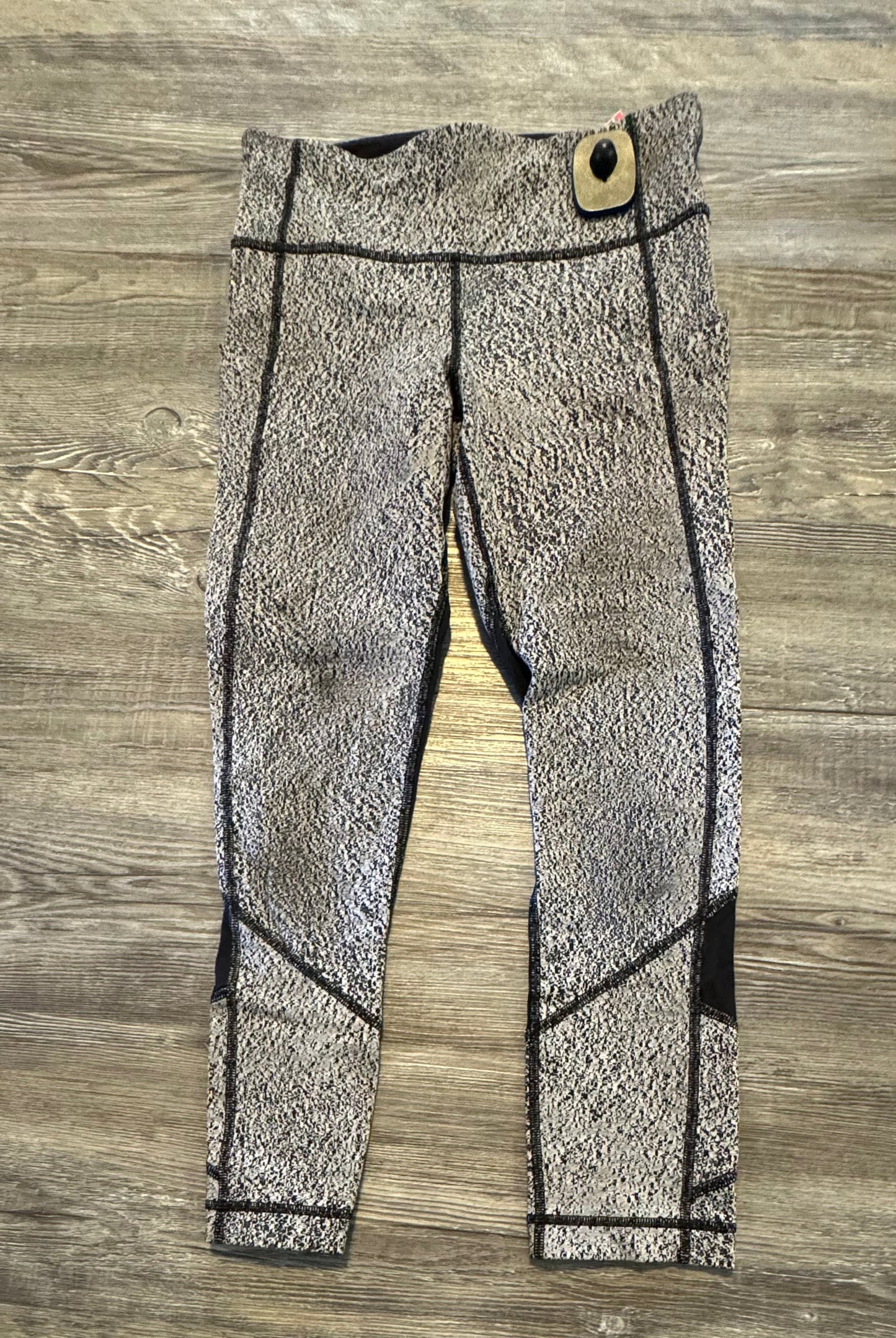 Athletic Leggings By Lululemon  Size: 4