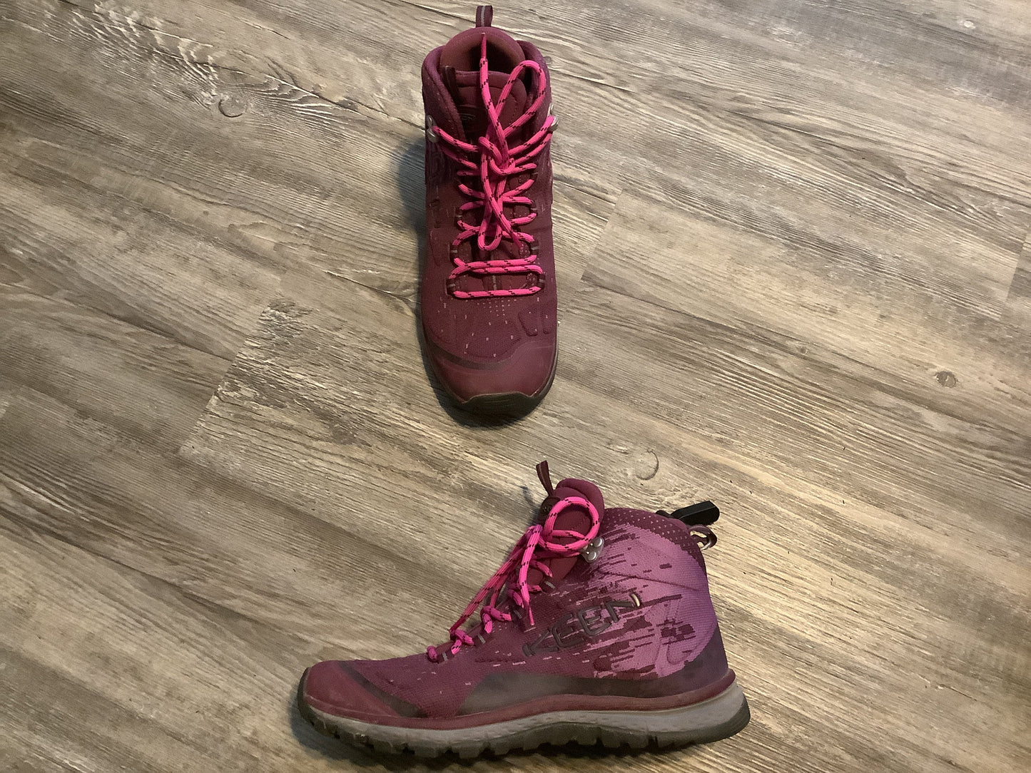 Purple Boots Hiking Keen, Size 9.5