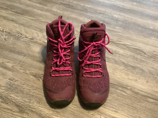 Purple Boots Hiking Keen, Size 9.5