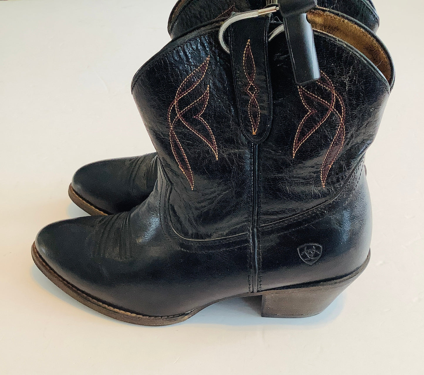 Boots Western By Ariat In Black, Size: 8.5