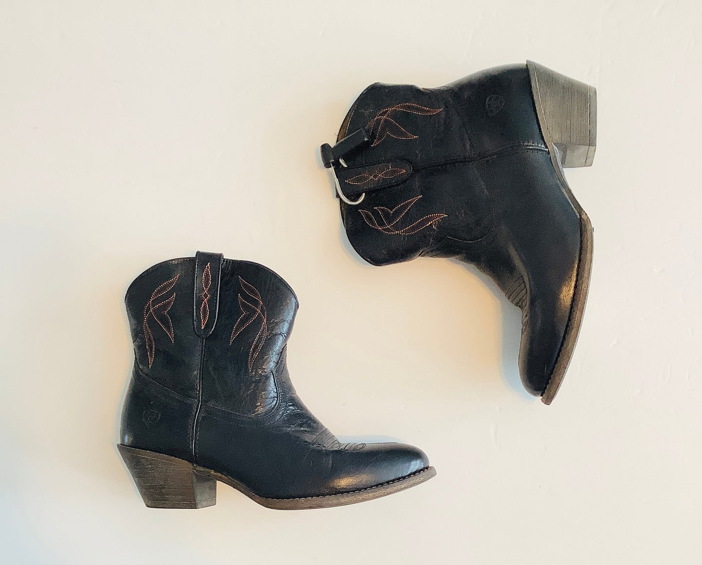 Boots Western By Ariat In Black, Size: 8.5