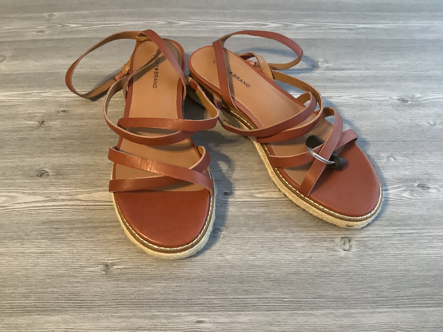 Red Sandals Flats Lucky Brand, Size 9