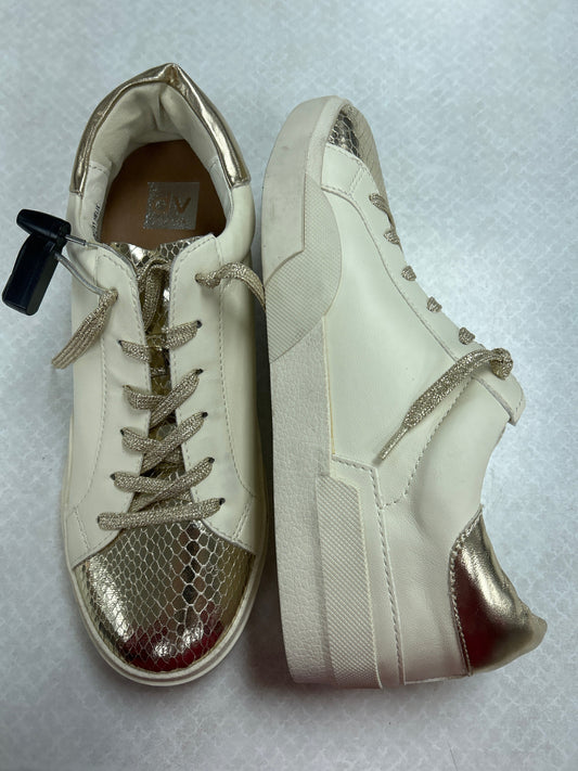 Shoes Sneakers By Dolce Vita In Cream, Size:11