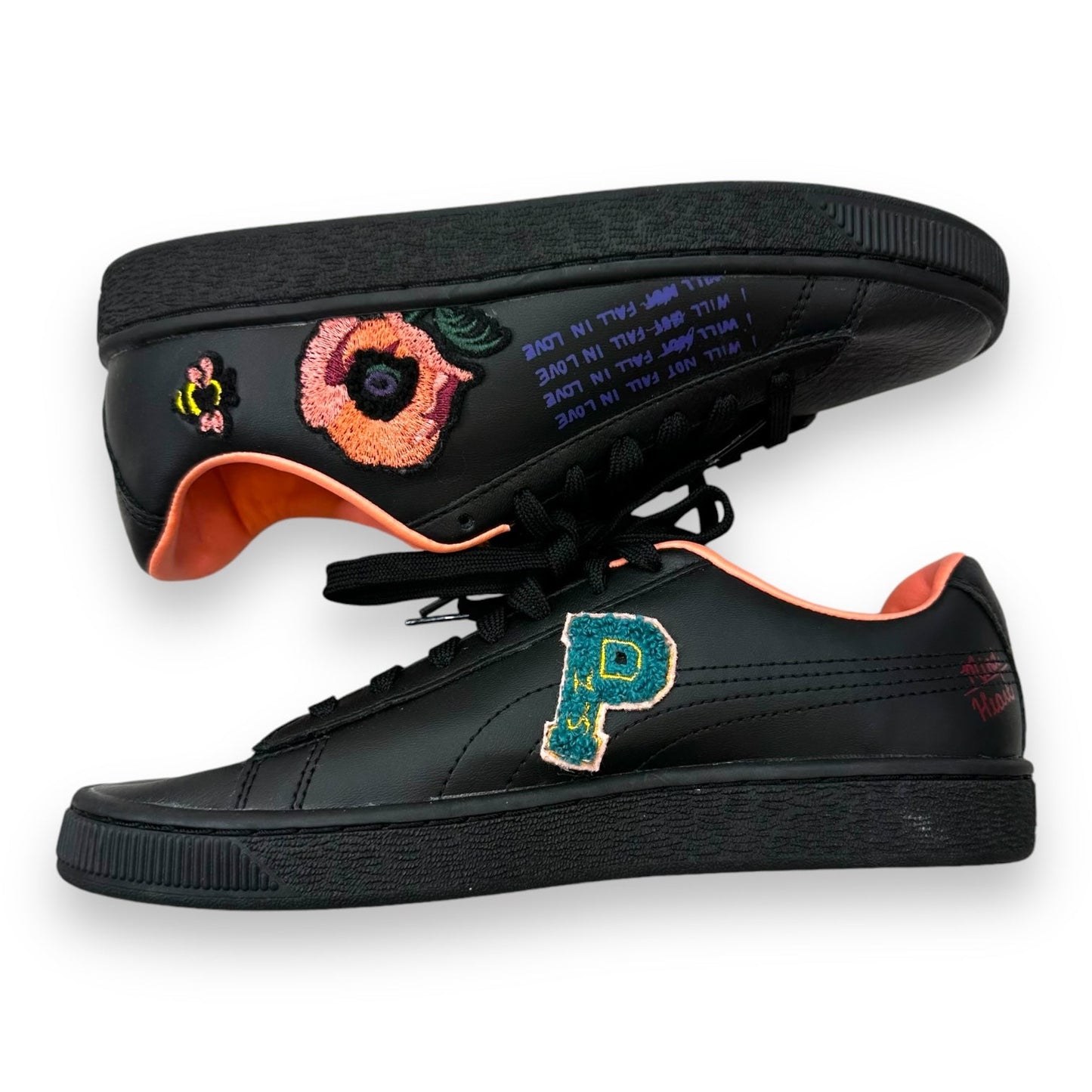 Shoes Sneakers By Puma In Black, Size: 6