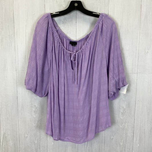 Top Short Sleeve By Sanctuary  Size: 1x