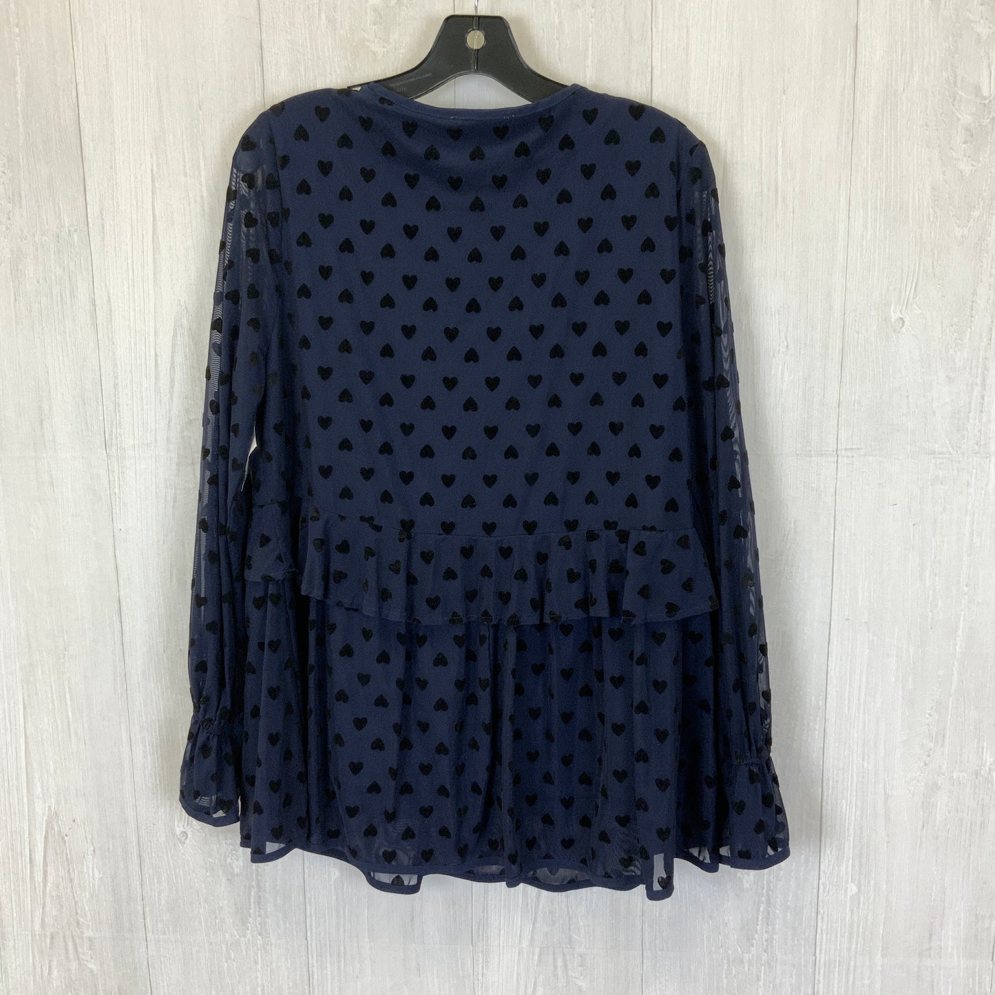 Top Long Sleeve By Cato In Navy, Size: M