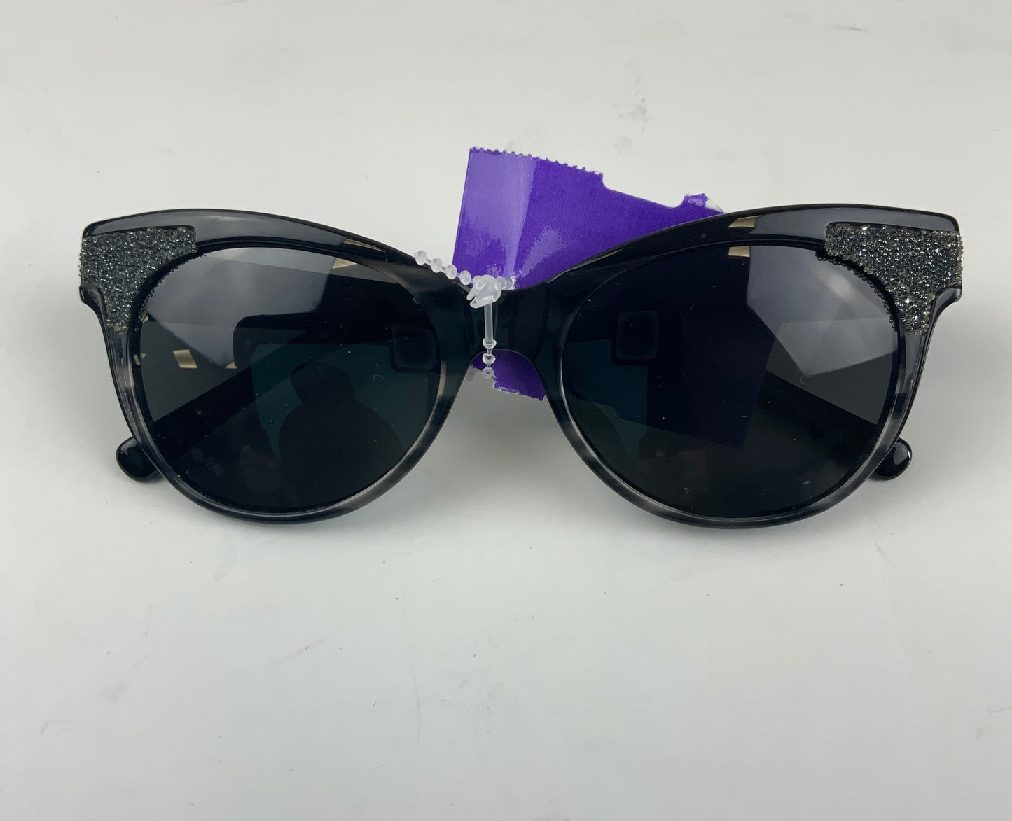 Undefinedsunglasses Designer Vera Wang