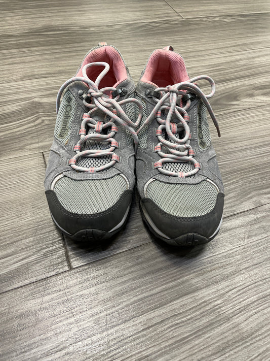 Shoes Hiking By Columbia  Size: 9.5